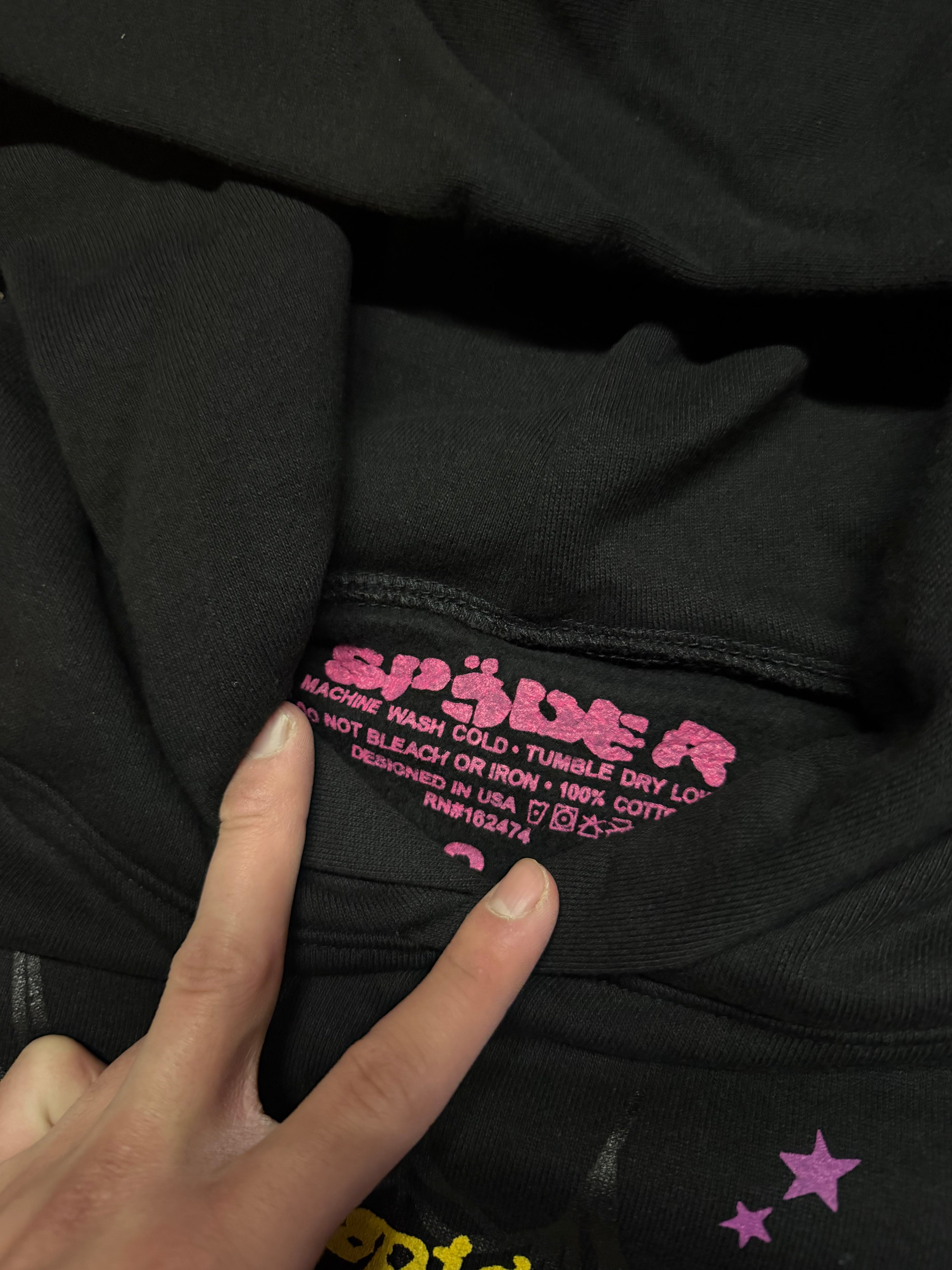 Sp5der P*nk V2 Hoodie – Black