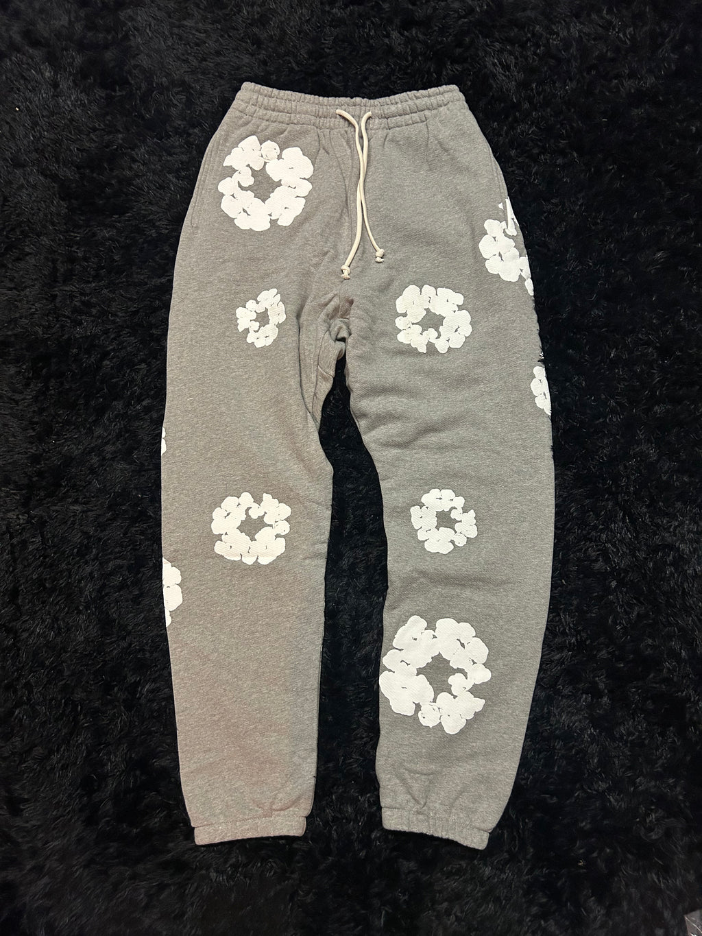 Denim Tears Cotton Wreath Sweatpants (Grey / White)