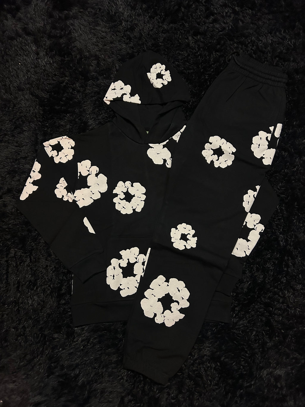 Denim Tears Cotton Wreath Sweatpants (Black / White)