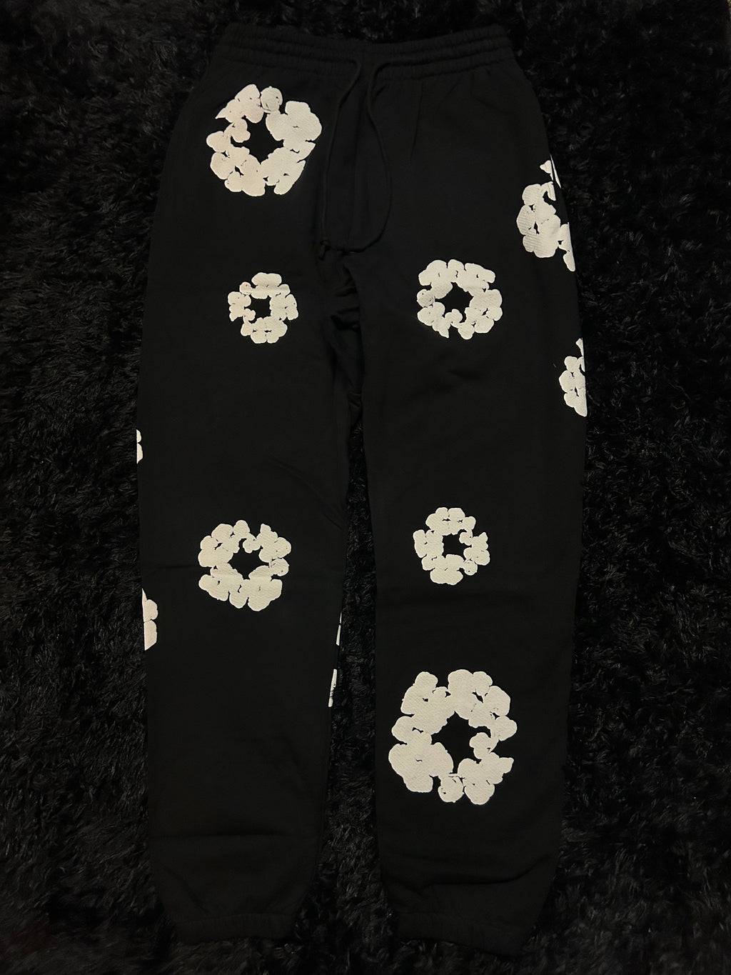 Denim Tears Cotton Wreath Sweatpants (Black / White)